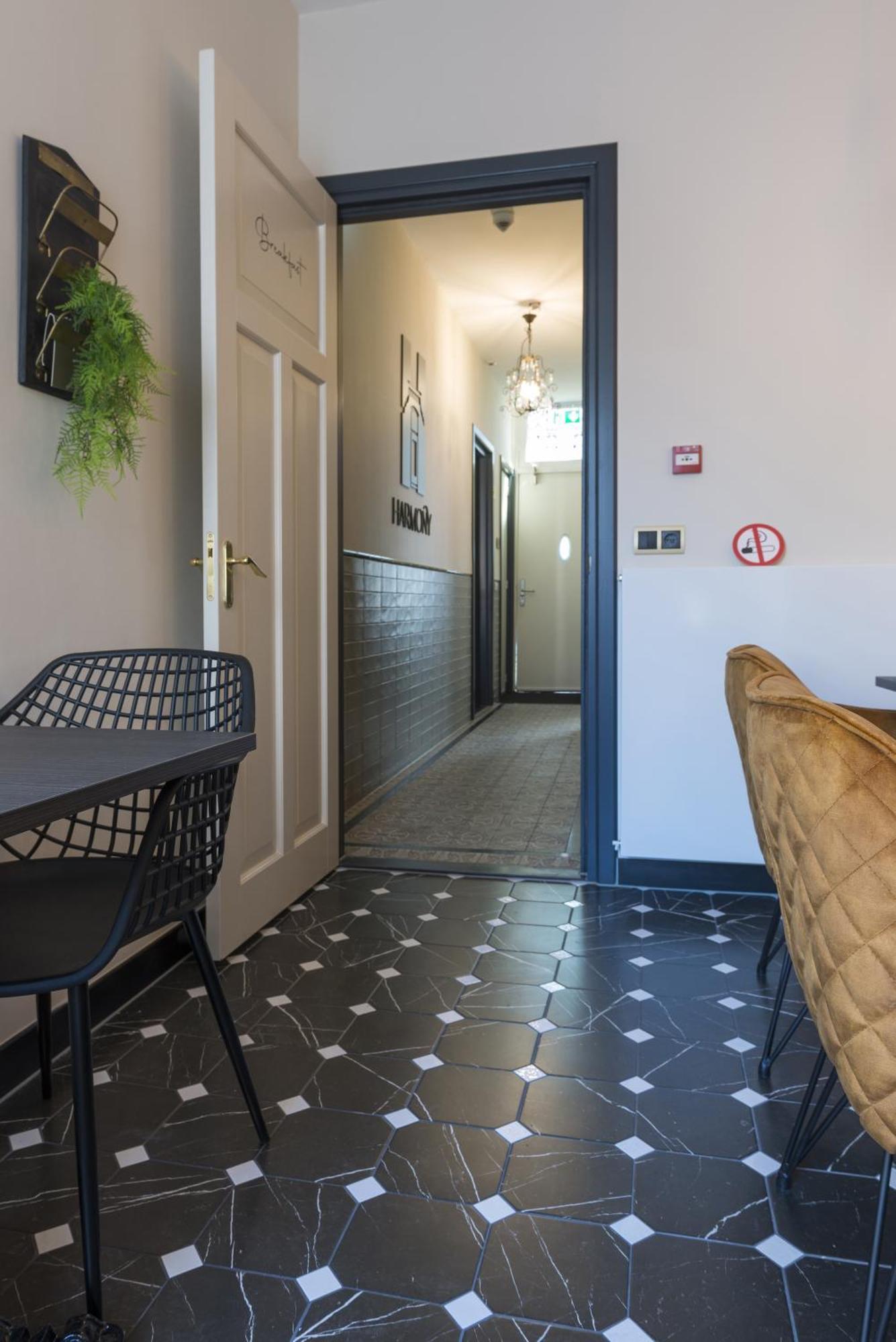 Petite With Wifi, Ac, And Shared Kitchen Appartement