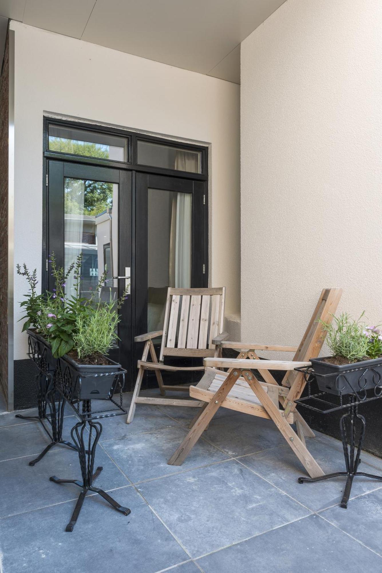 Appartement Petite With Wifi, Ac, And Shared Kitchen